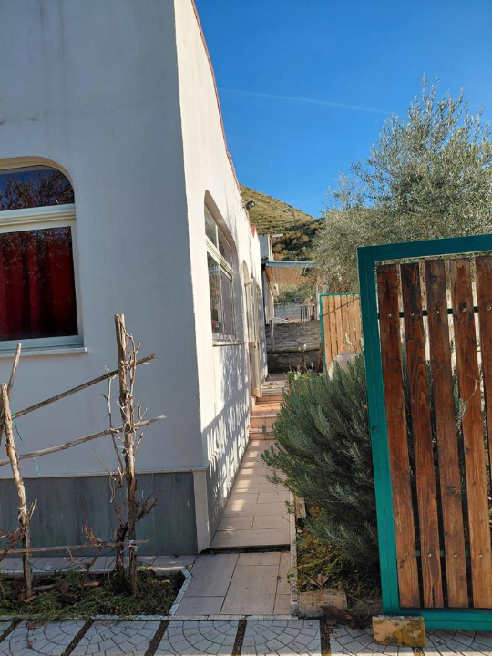 Villa - Image 3