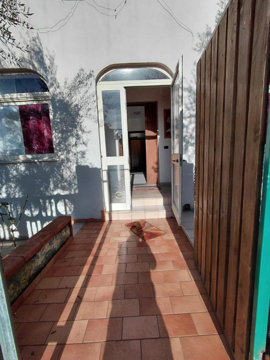 Villa - Image 2