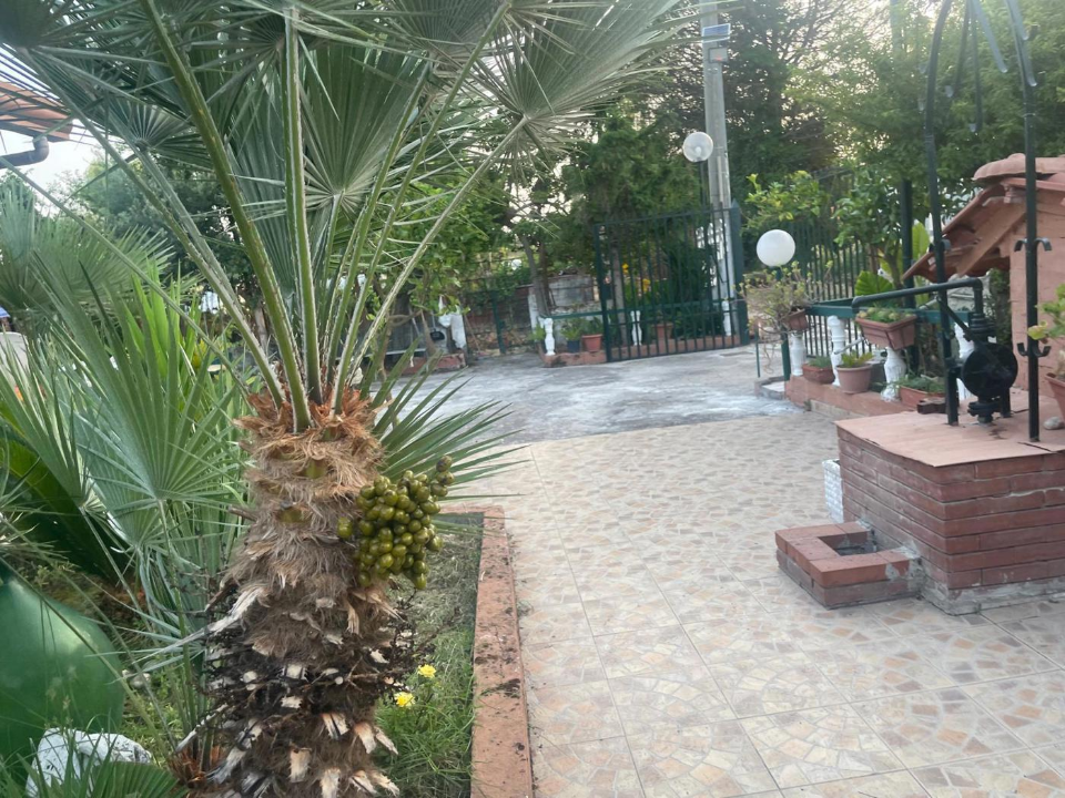 Villa - Image 4