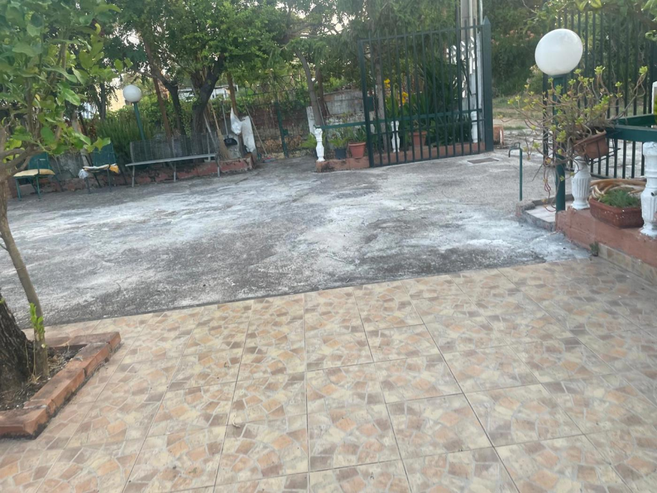 Villa - Image 3