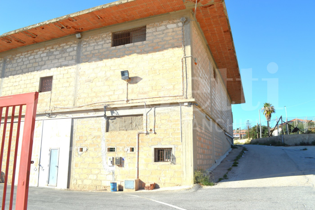 Capannone - Image 11