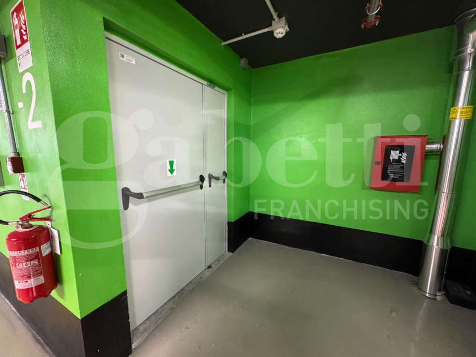 Box - Image 13