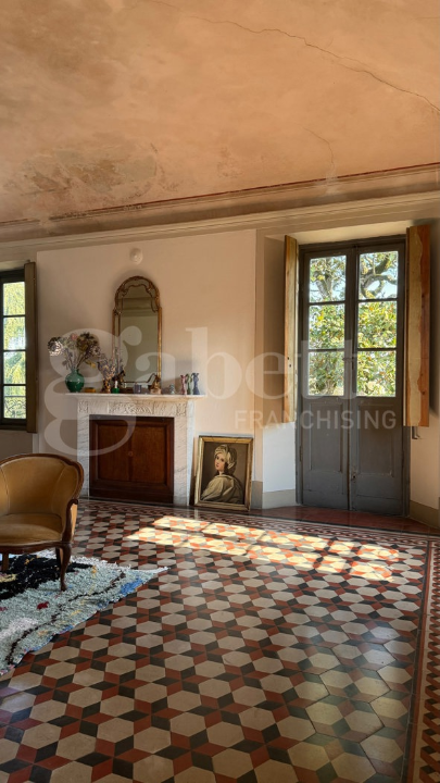 Villa - Image 5