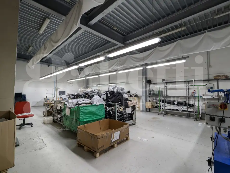 Capannone - Image 11