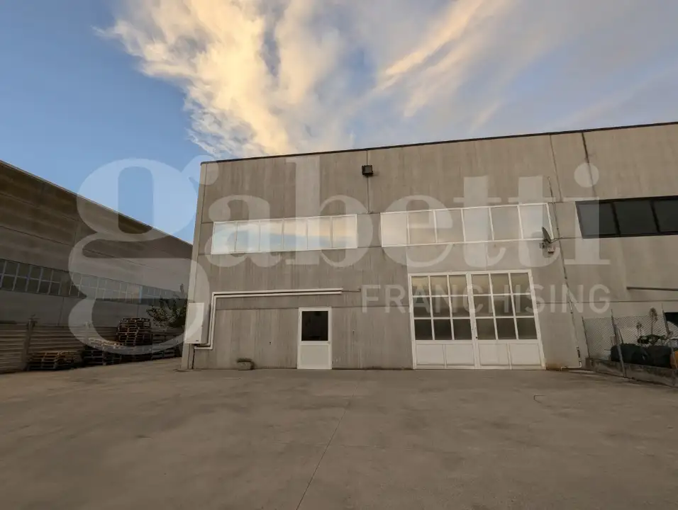 Capannone - Image 20