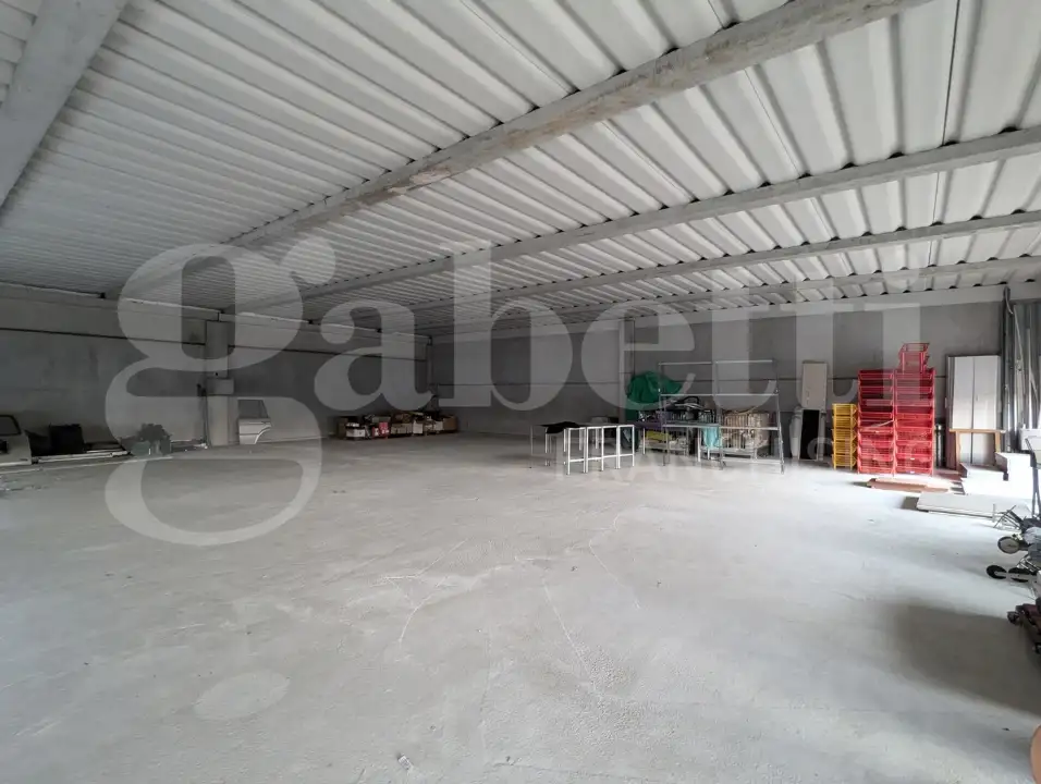 Capannone - Image 18