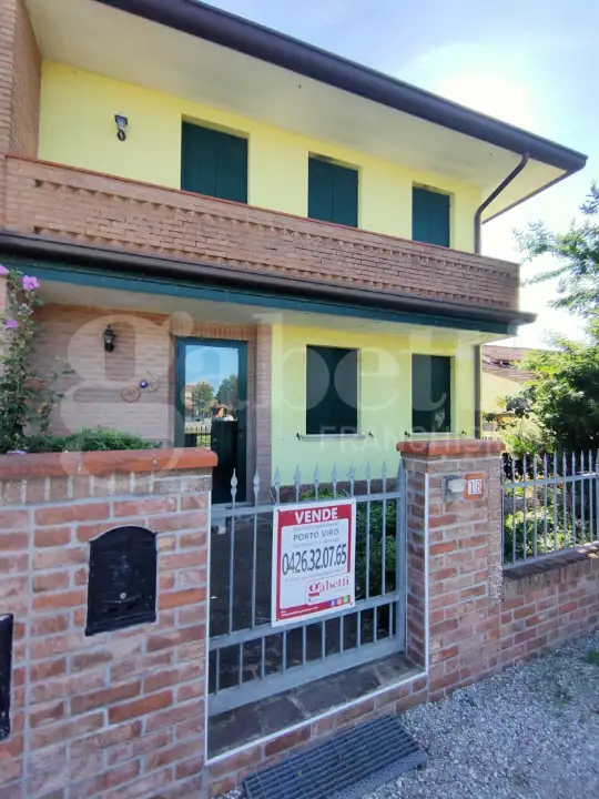 Villa - Image 2
