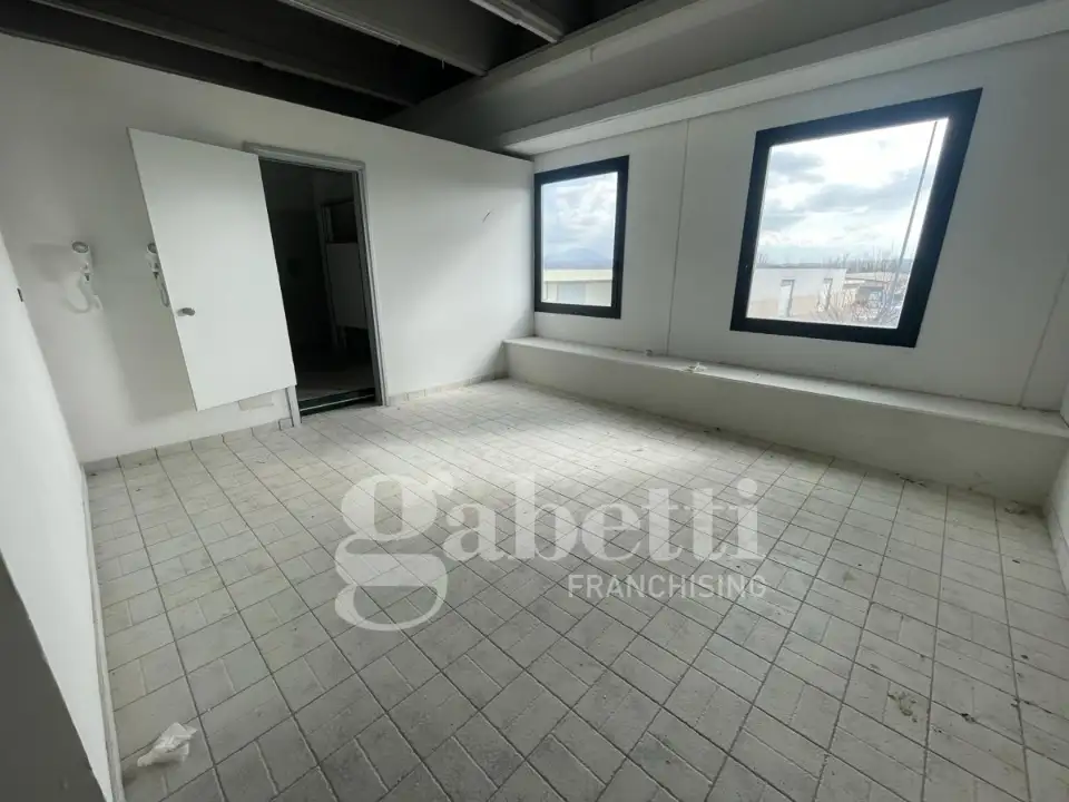 Capannone - Image 14