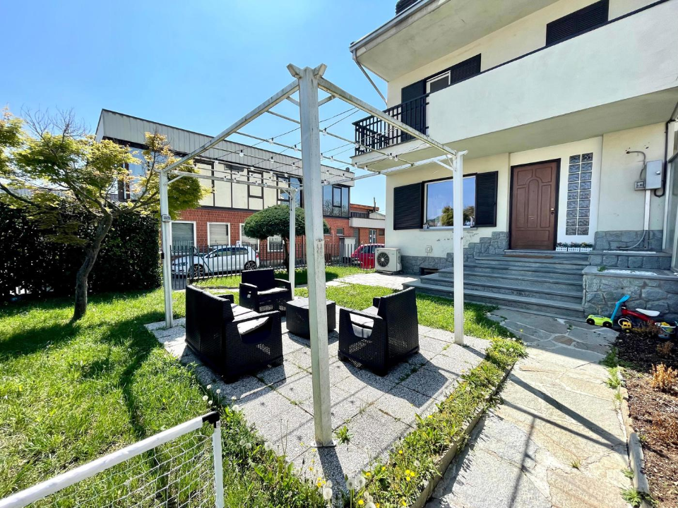 Villa - Image 5
