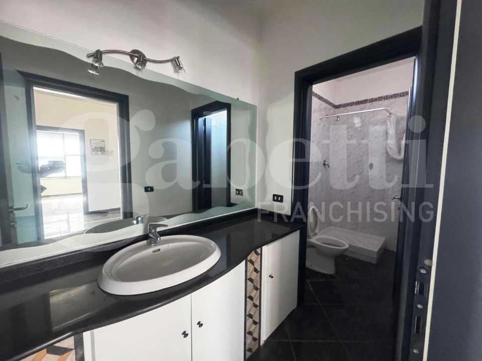 Capannone - Image 20