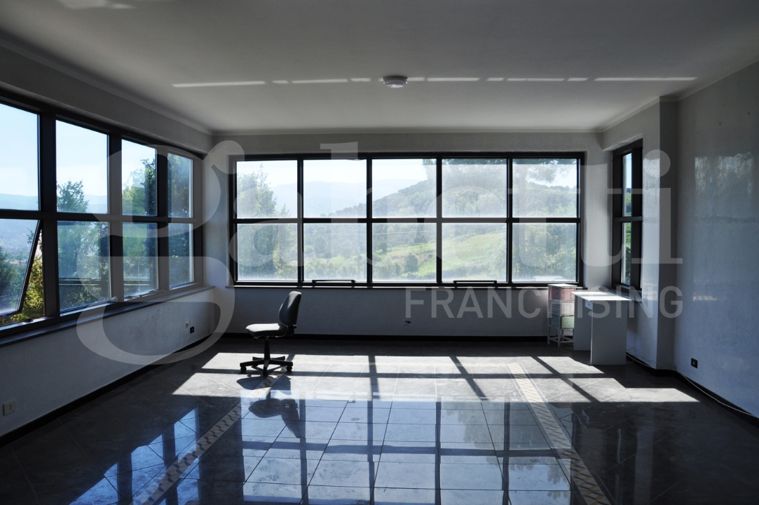 Capannone - Image 11