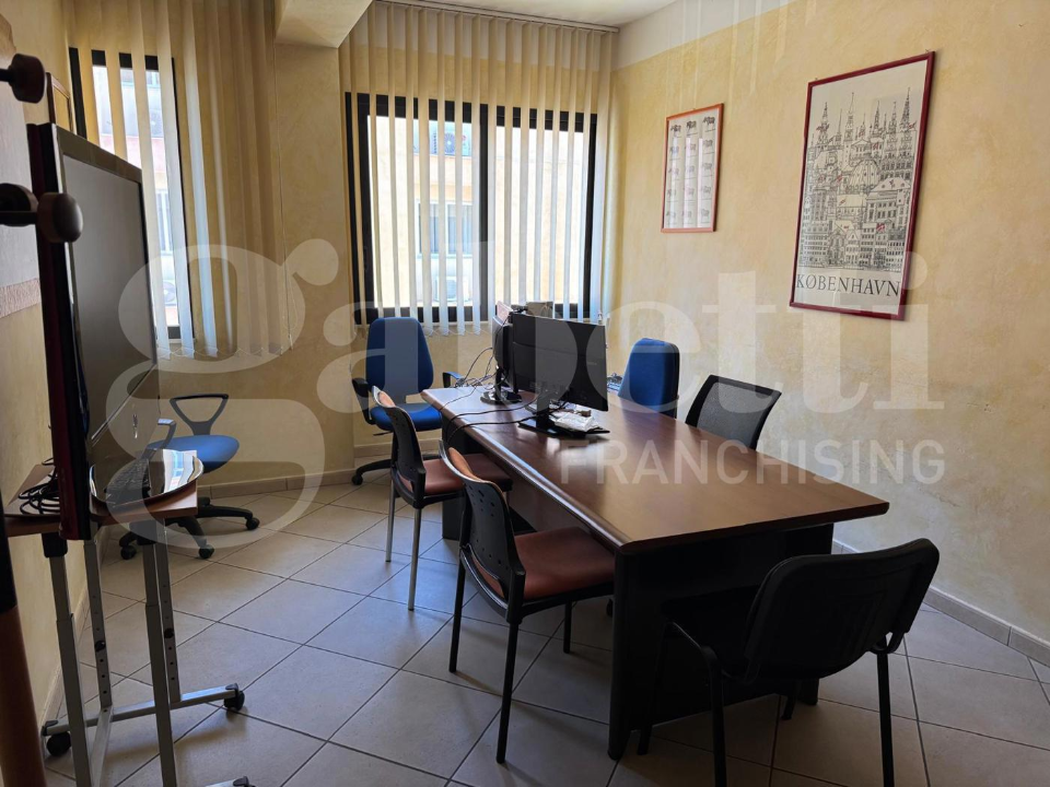 Centro Direzionale - Image 13