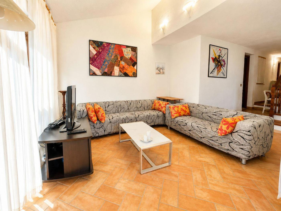 Villa - Image 5