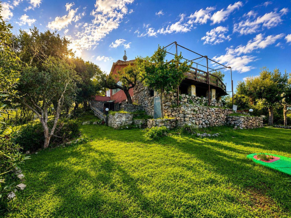 Villa - Image 3
