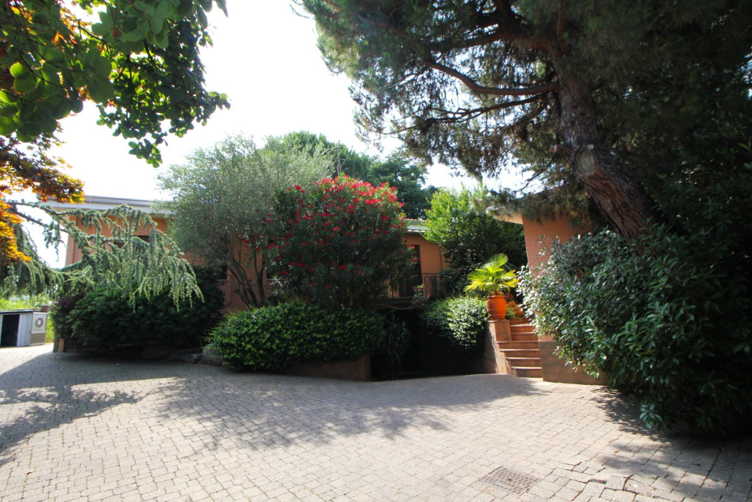 Villa - Image 40