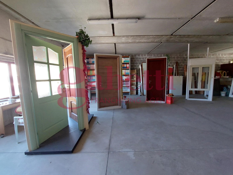 Capannone - Image 11