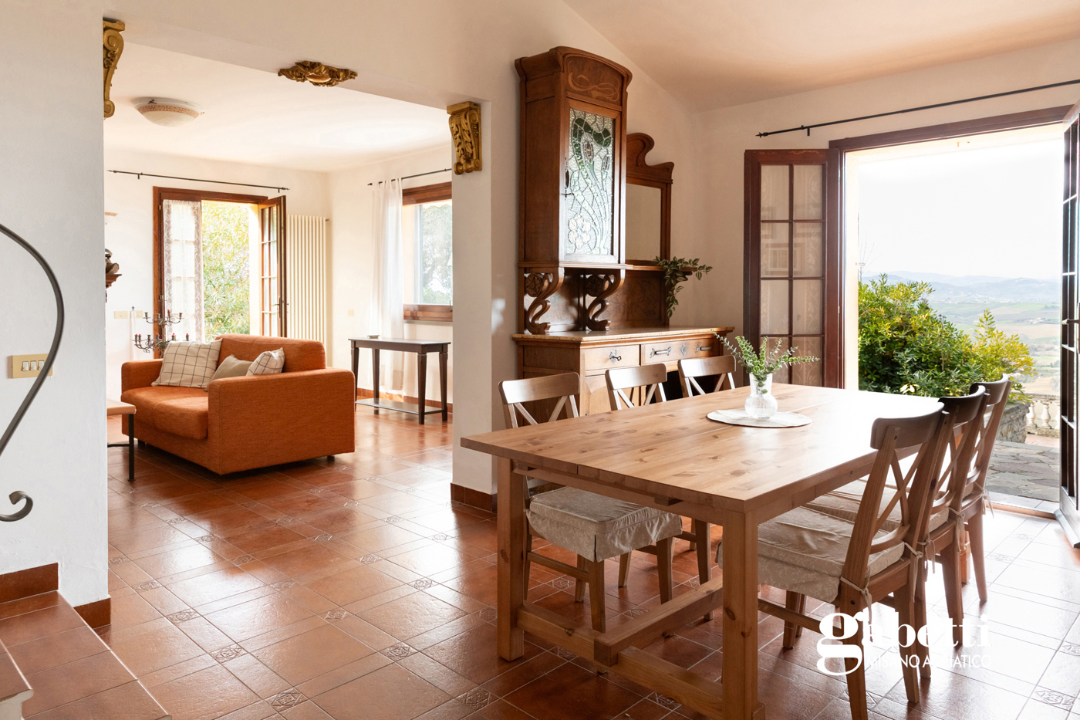 Villa - Image 1