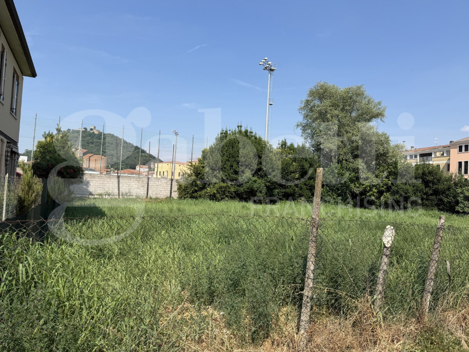 Terreno - Image 2