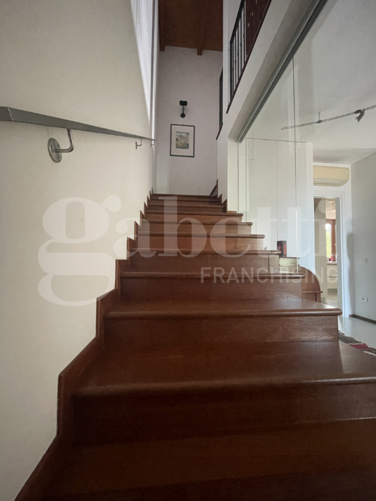 Villa - Image 11