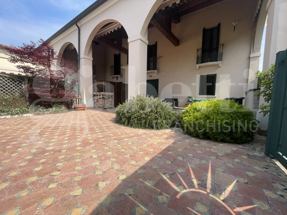 Villa - Image 24