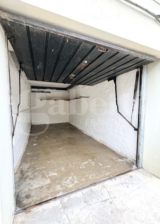Box - Image 7