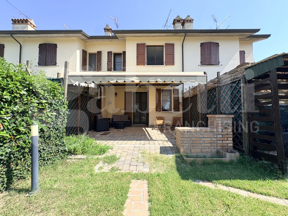 Villa - Image 1