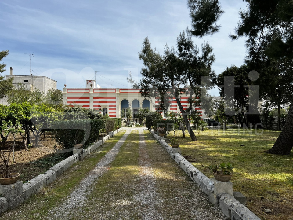 Villa - Image 3