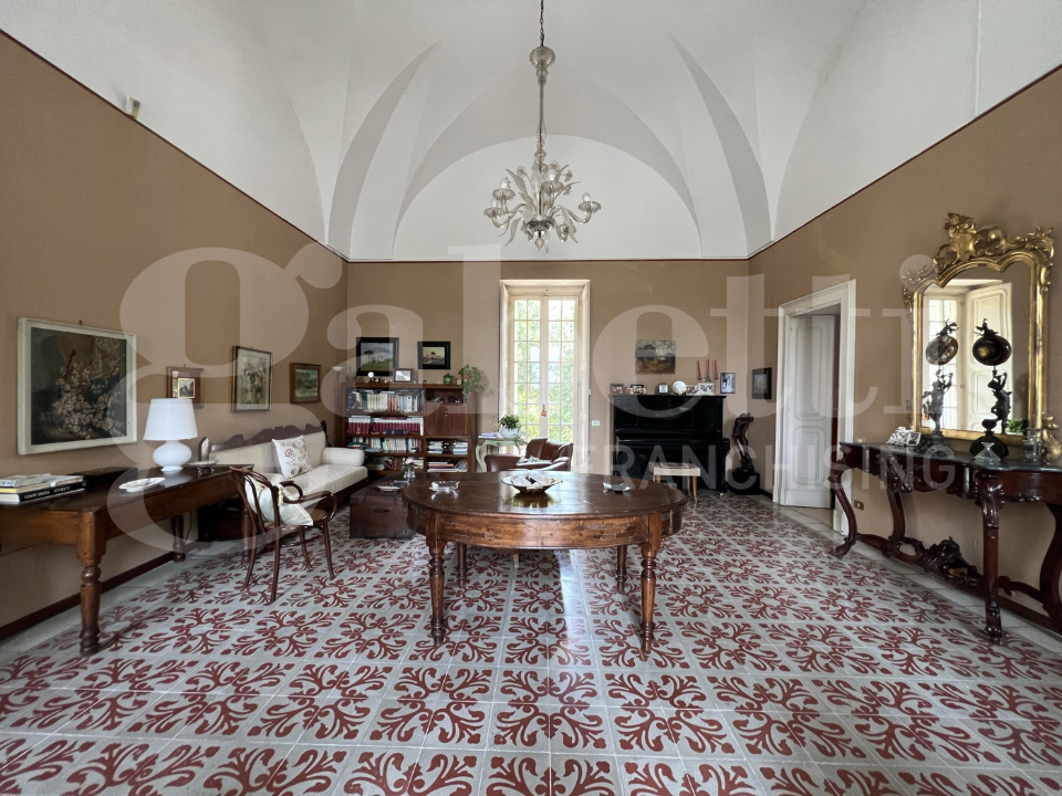 Villa - Image 6
