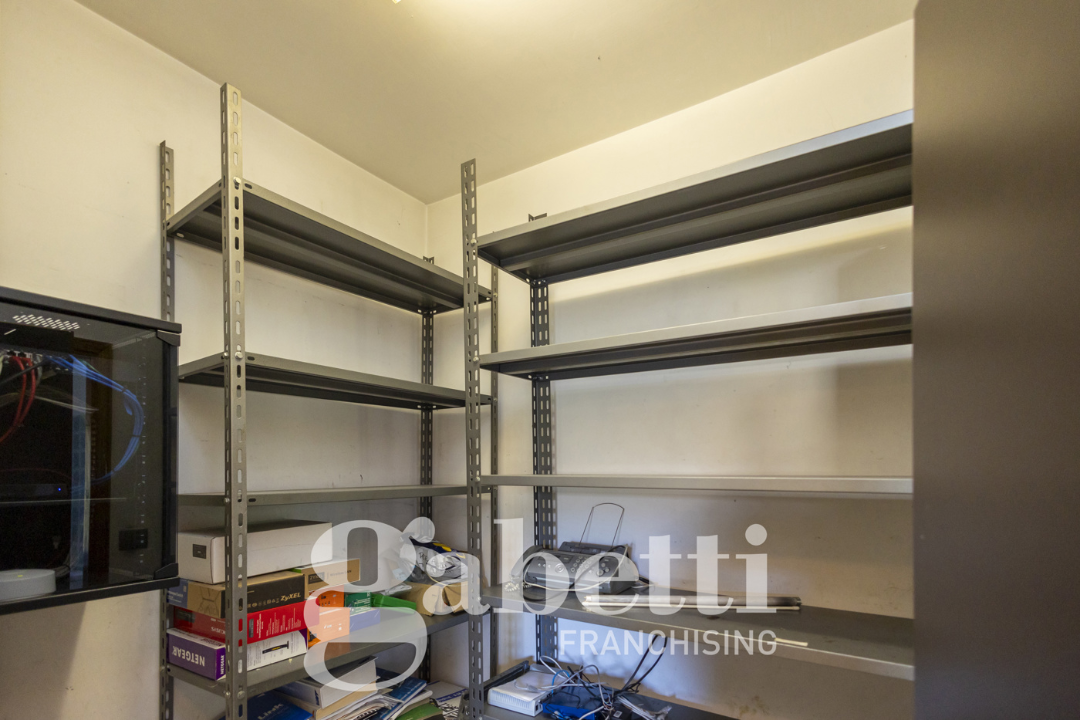 Capannone - Image 23