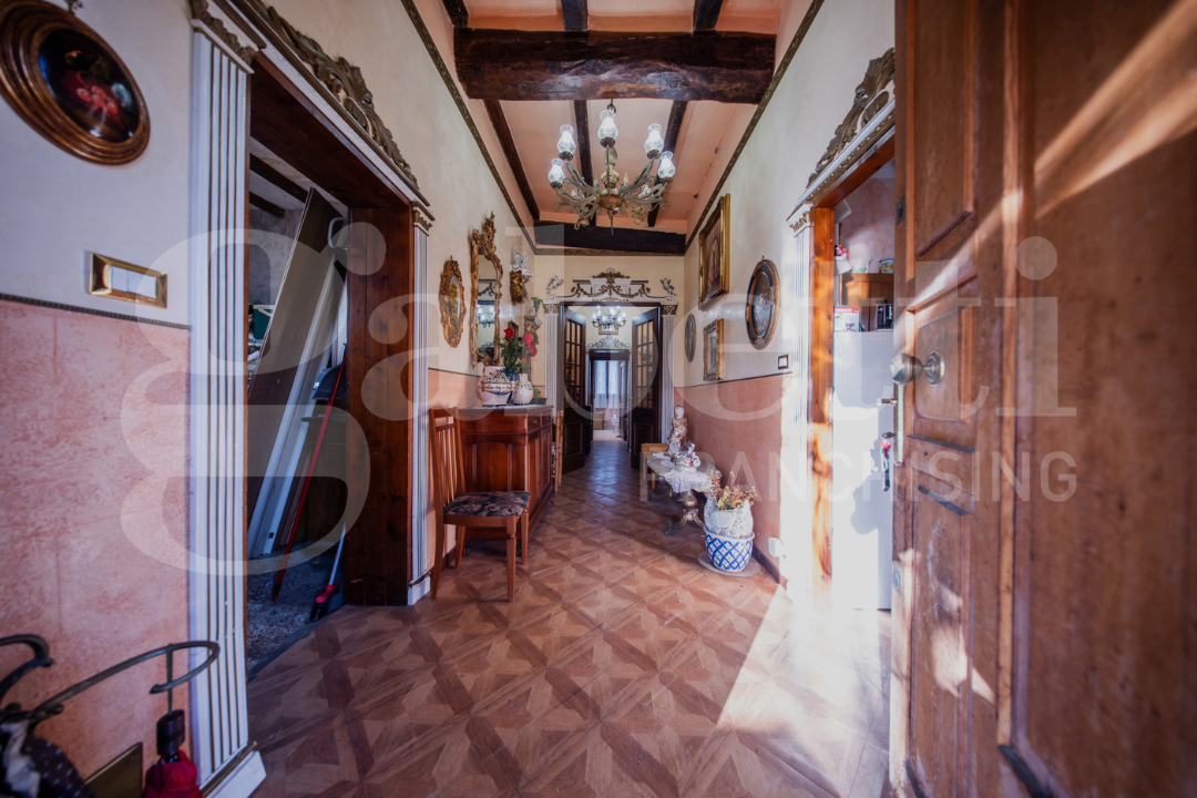 Villa - Image 5