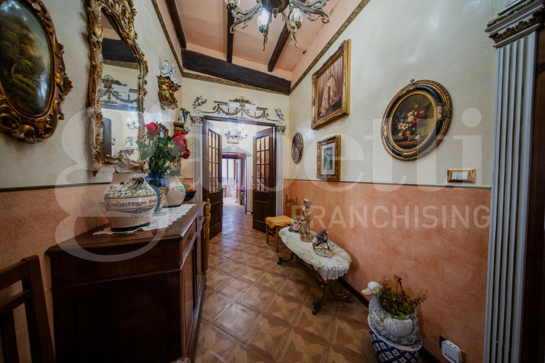 Villa - Image 6