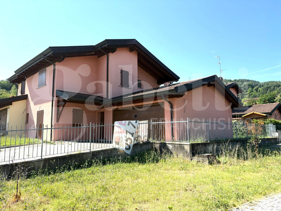 Villa - Image 1