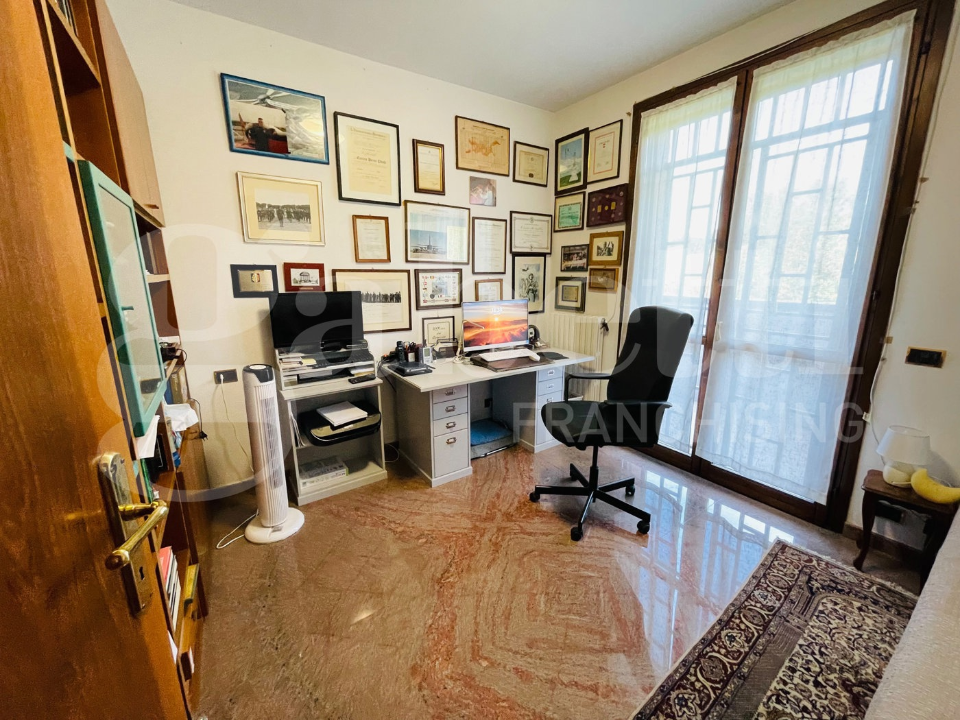 Villa - Image 3