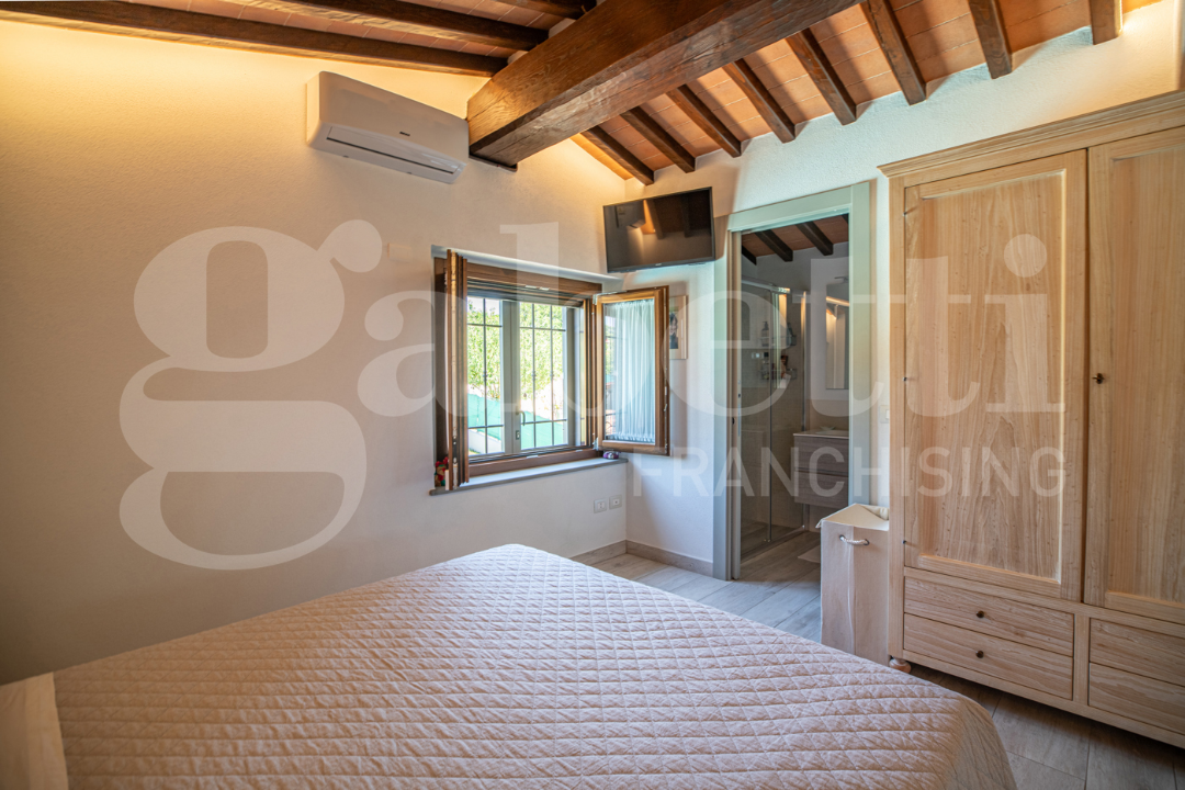 Villa - Image 31