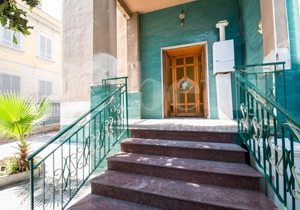 Villa - Image 8
