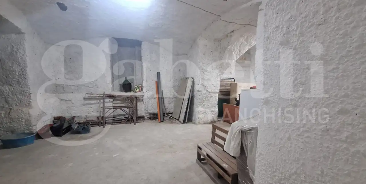 Magazzino - Image 10