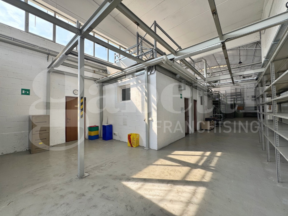 Capannone - Image 13