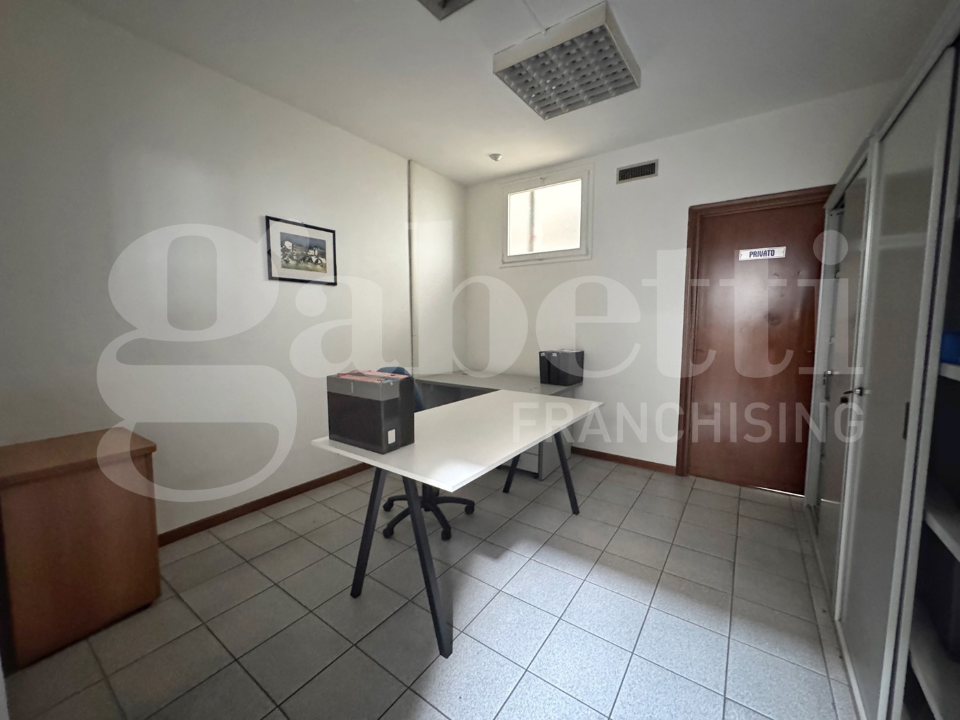 Capannone - Image 23