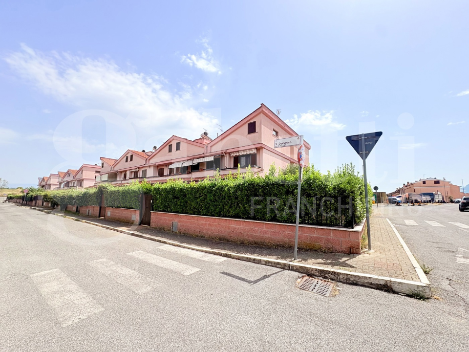 Villa - Image 3