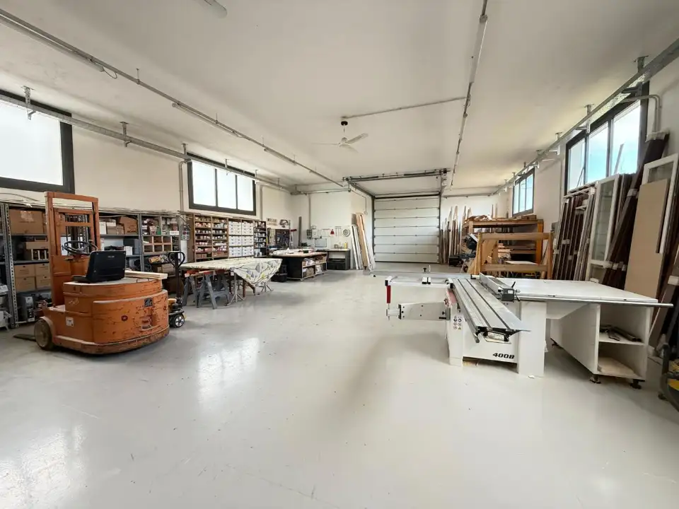 Capannone - Image 22