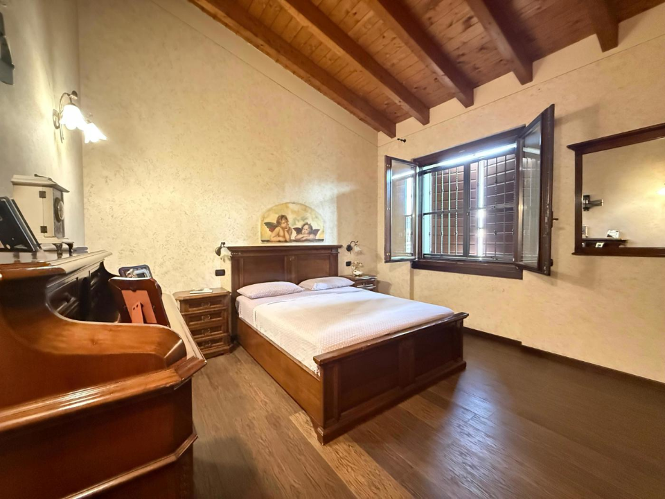 Villa - Image 18