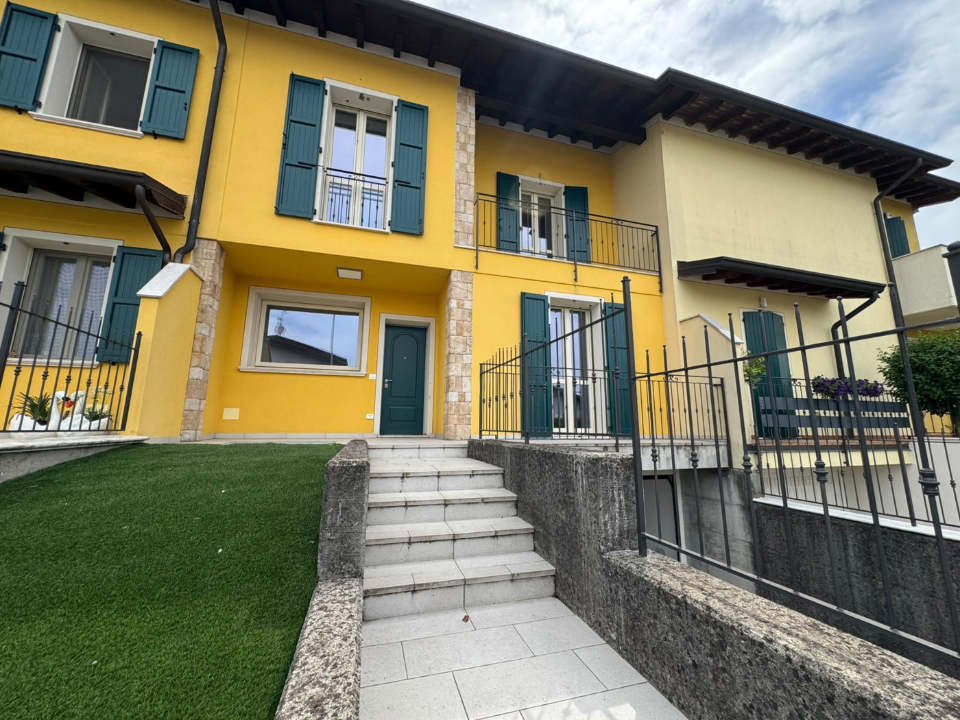 Villa - Image 1