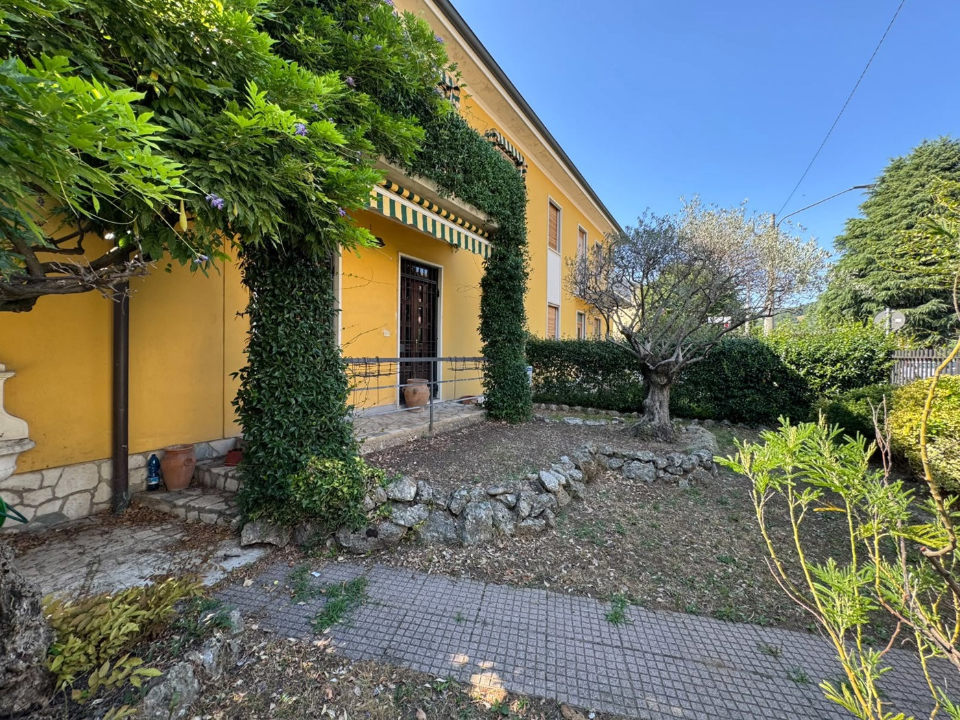 Villa - Image 4