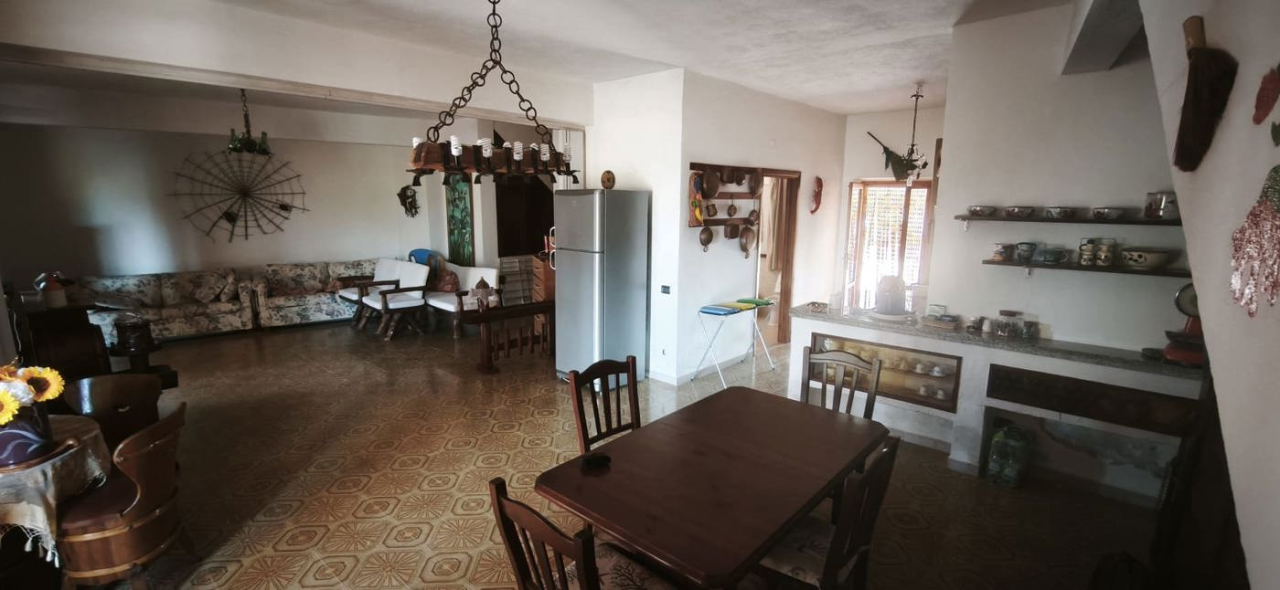 Villa - Image 8