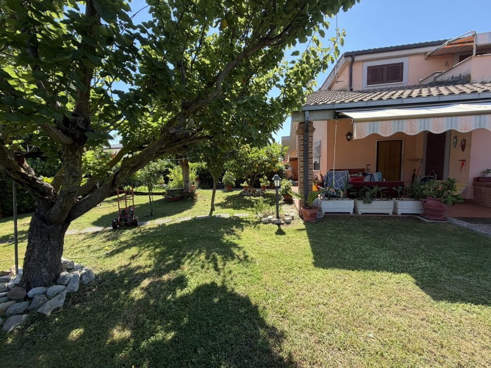 Villa - Image 1