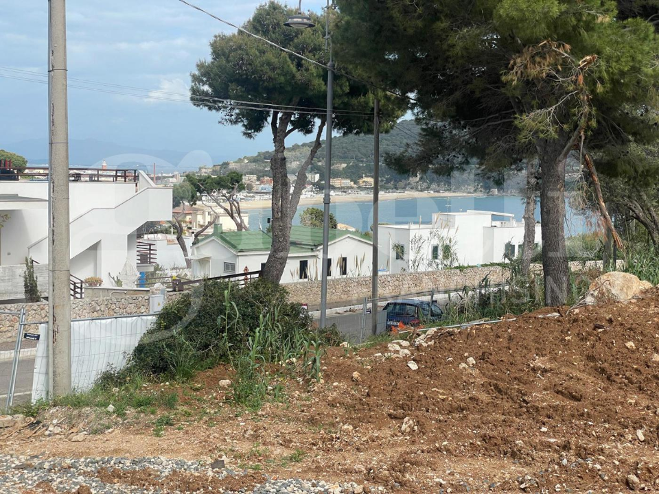 Villa - Image 1