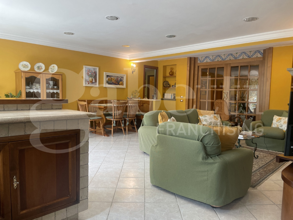 Villa - Image 33