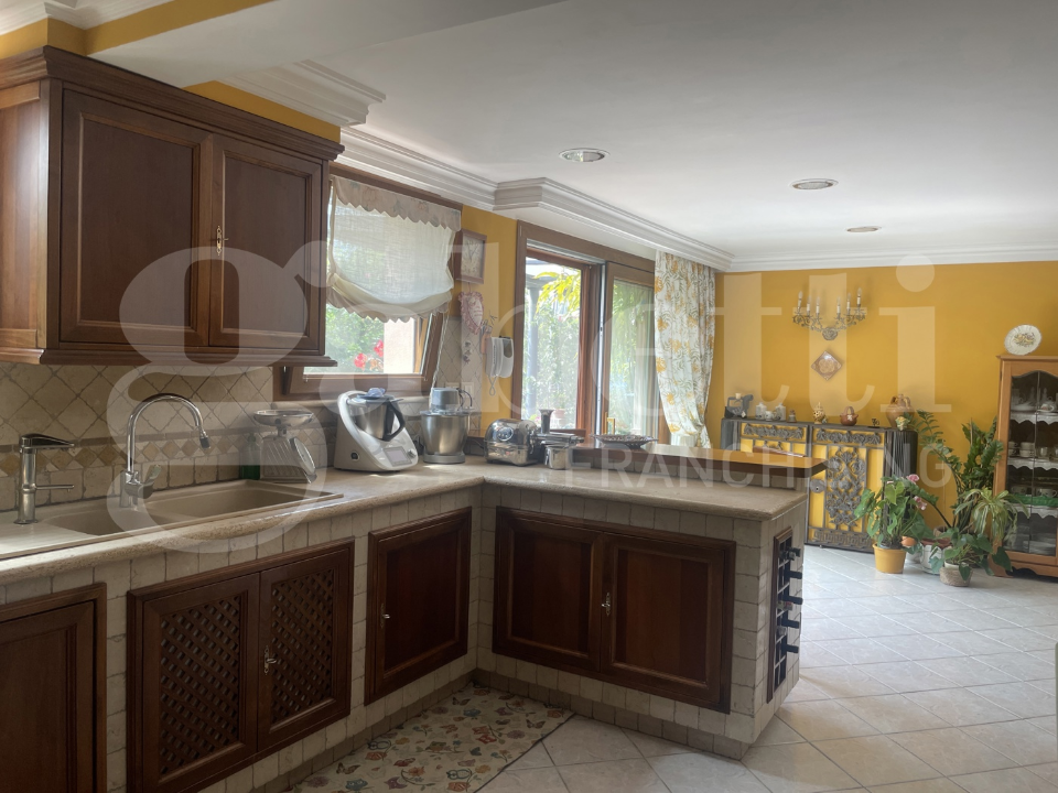Villa - Image 32