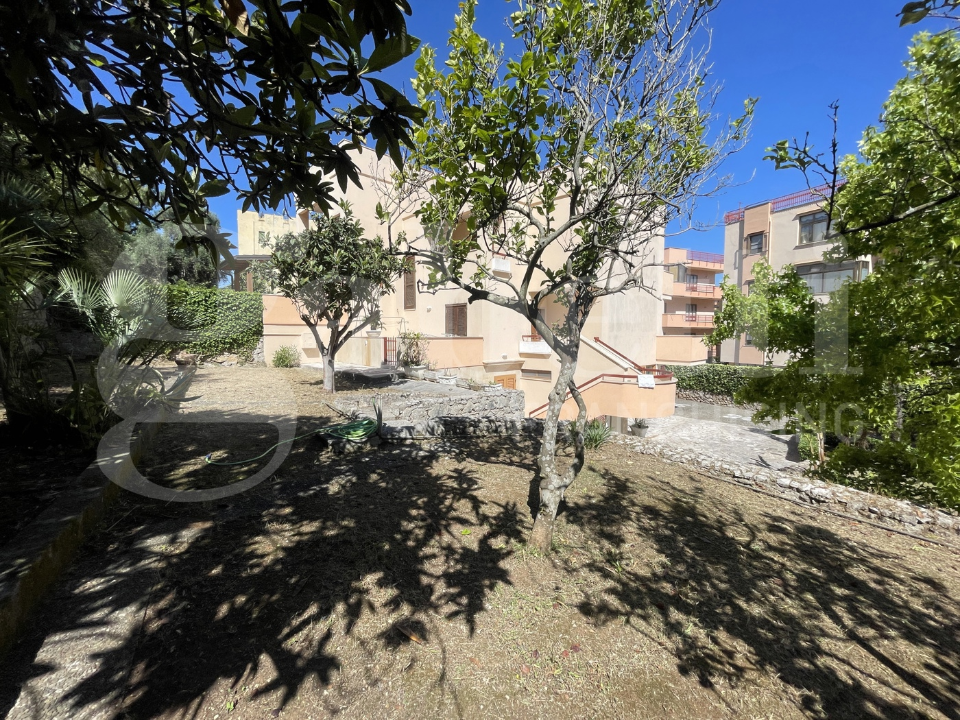 Villa - Image 8