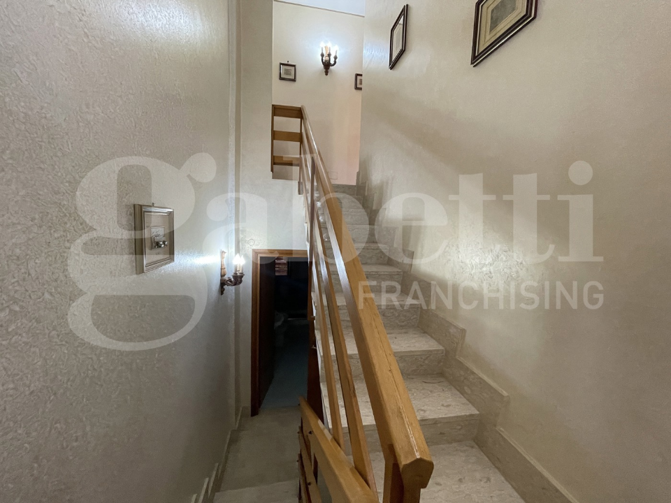 Villa - Image 32